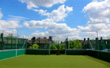 Mini campo da calcio sul tetto